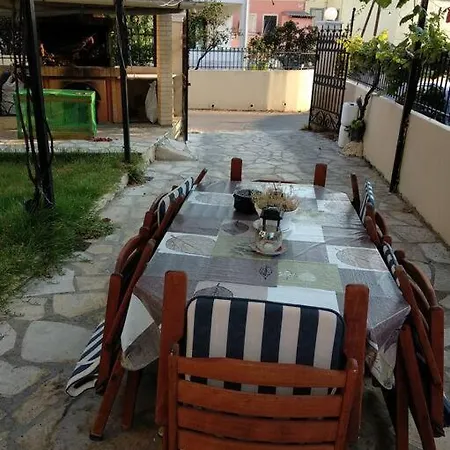 Cozy Near Corfu Town And Airport *